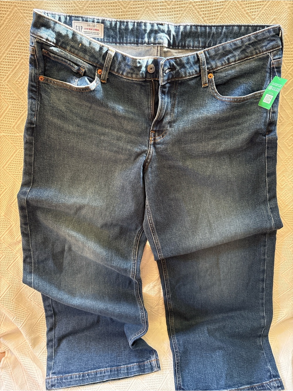 GAP Relaxed Fit Men's Jeans in Dark Blue Wash